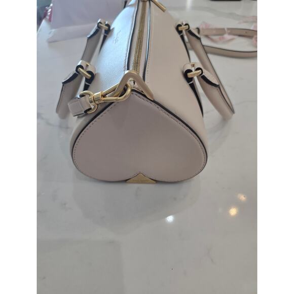 Katie Spade Small Icon Tote Cream white color worn once heart shape - Picture 6 of 9